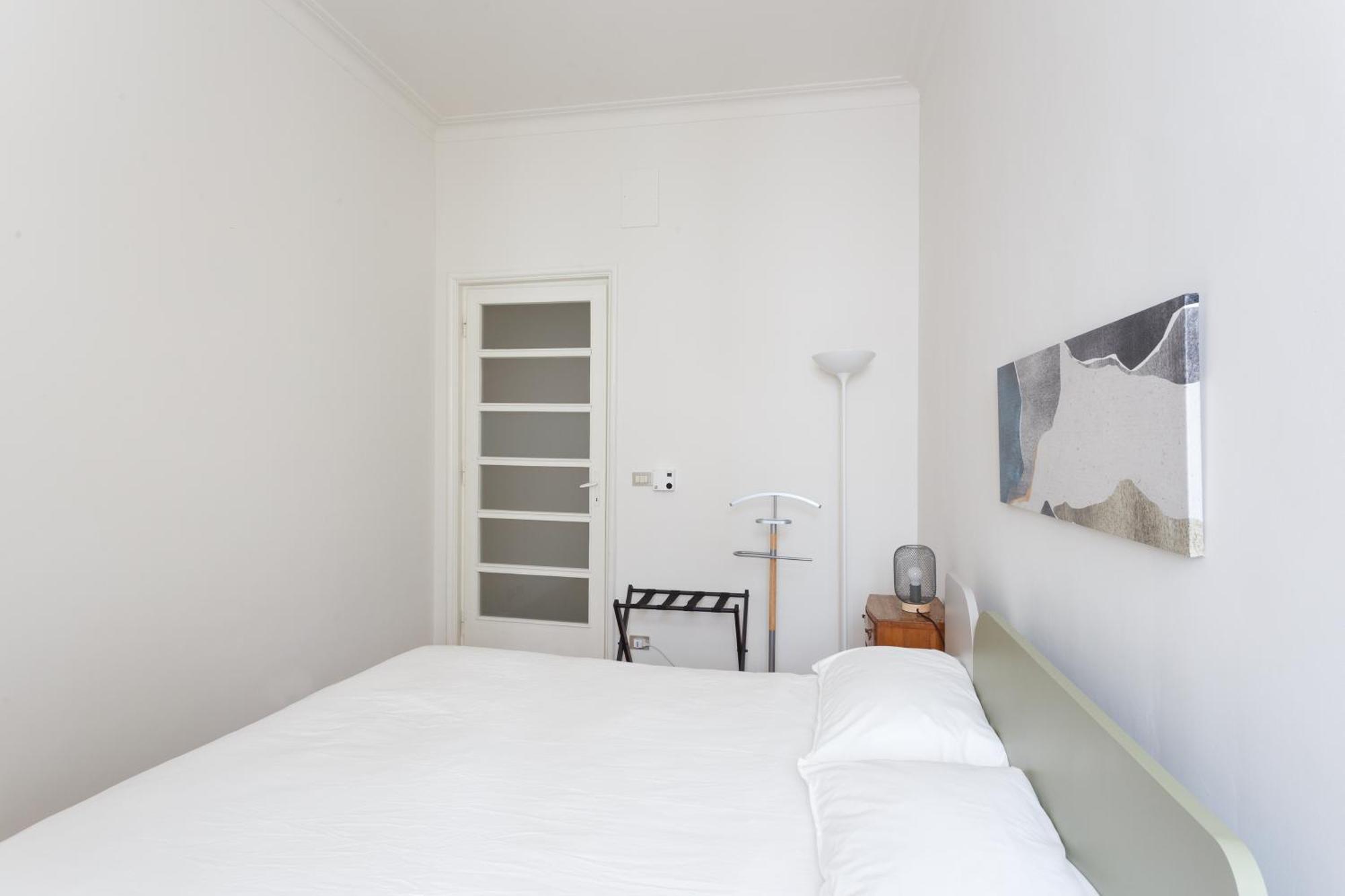 Renovated 3 Bedroom Apartment In The City Center Турин Екстер'єр фото
